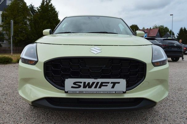 Suzuki Swift 1.2 Dualjet Hybrid Comfort CVT 61 kW image number 3