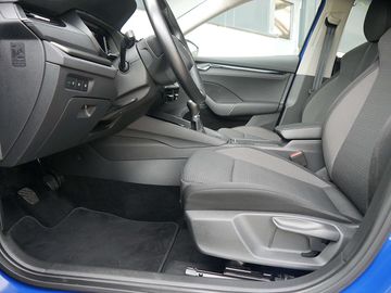 Car image 26