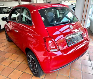 Car image 4