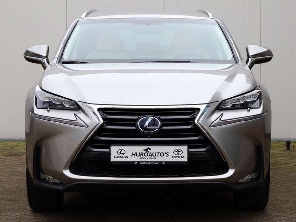 Lexus NX 300 h AWD 145 kW image number 2