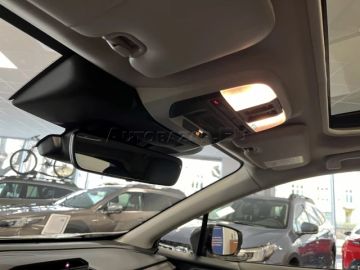 Car image 36