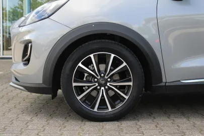 Car image 40