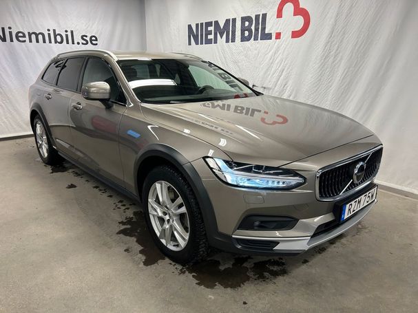 Volvo V90 Cross Country AWD B5 185 kW image number 1