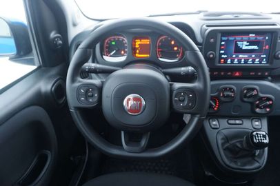 Car image 11