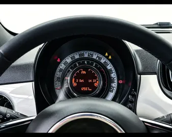 Car image 15