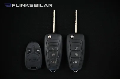 Car image 26