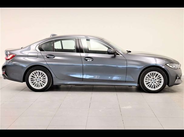 BMW 330 137 kW image number 3