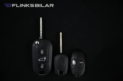 Car image 29
