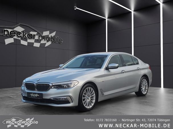 BMW 520i Luxury Line 135 kW image number 1