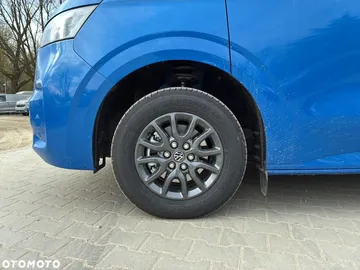 Car image 39