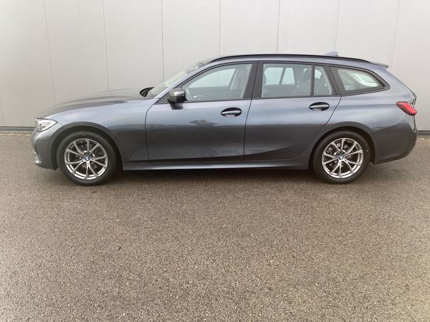 BMW 320d Touring 140 kW image number 2