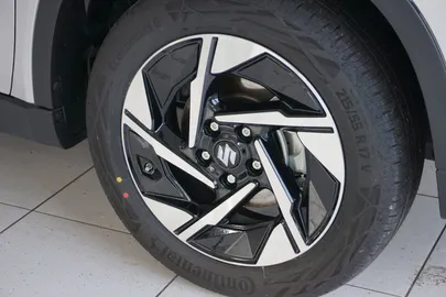 Car image 22