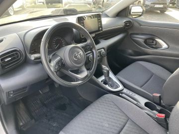 Car image 10