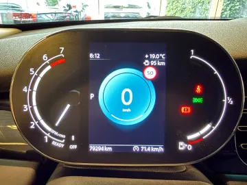 Car image 35