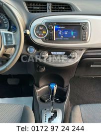 Car image 14