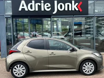 Car image 2