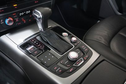 Car image 41