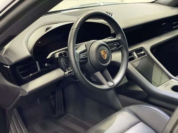 Porsche Taycan 351 kW image number 18