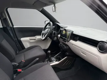 Car image 15