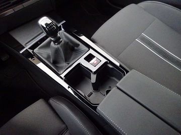 Car image 23