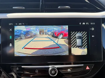 Car image 19