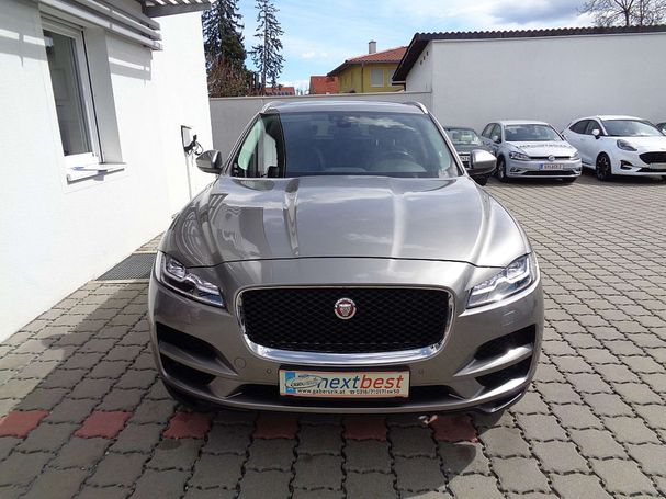 Jaguar F-Pace 25t AWD Portfolio 184 kW image number 10