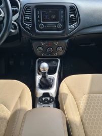 Car image 29