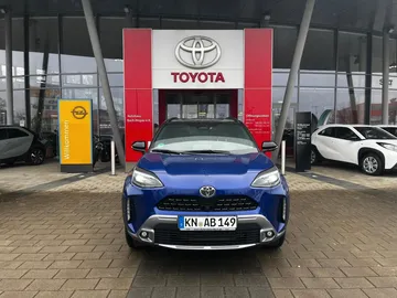 Car image 4