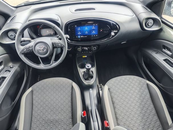 Toyota Aygo X 53 kW image number 12