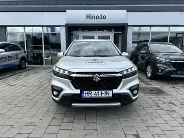 Car image 5