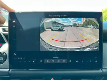 Car image 26