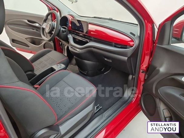 Fiat 500 e 88 kW image number 17