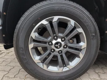 Car image 31