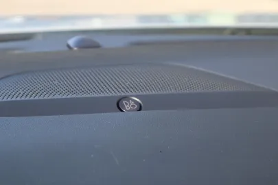 Car image 33