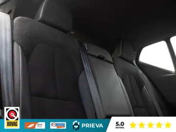 Car image 48