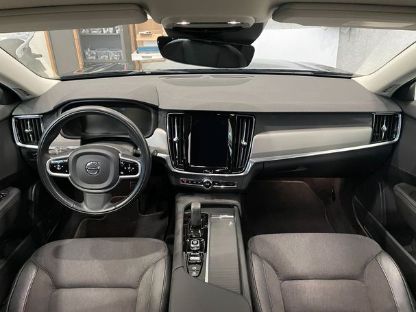 Volvo V90 Cross Country B4 AWD 146 kW image number 11