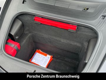 Car image 35