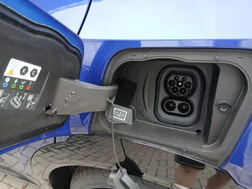 Car image 29