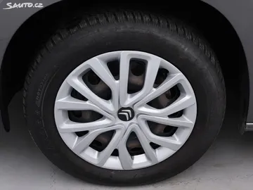 Car image 28