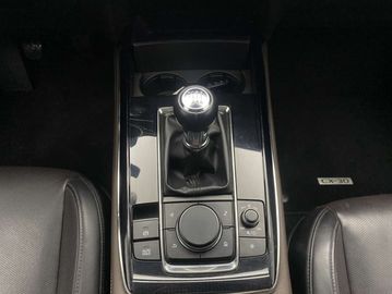 Car image 25