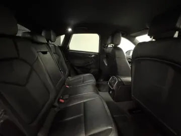 Car image 31