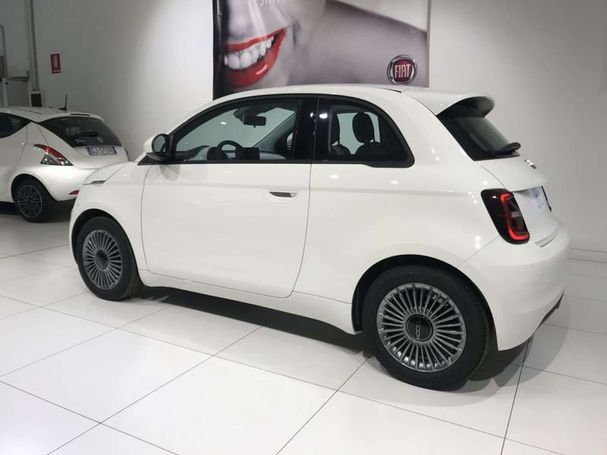 Fiat 500 e 70 kW image number 9