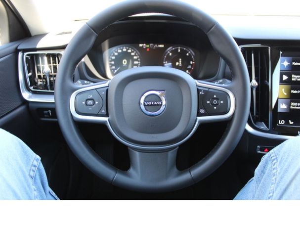 Volvo V60 B4 Momentum 145 kW image number 10