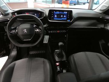 Car image 16