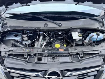 Car image 35