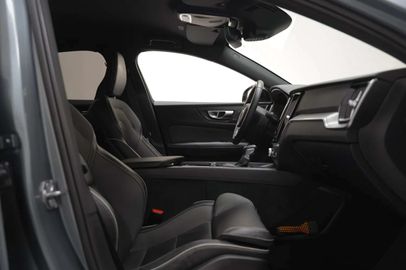 Car image 37