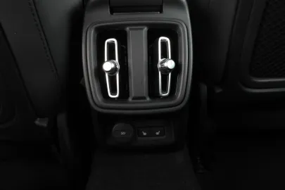 Car image 39