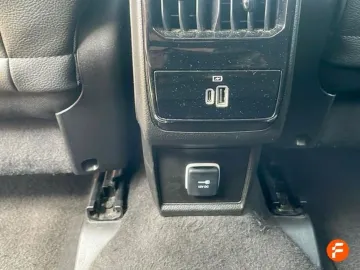 Car image 36