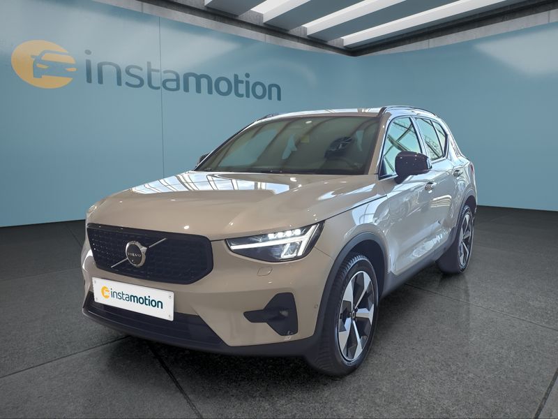 Volvo XC40 B3 Plus Dark