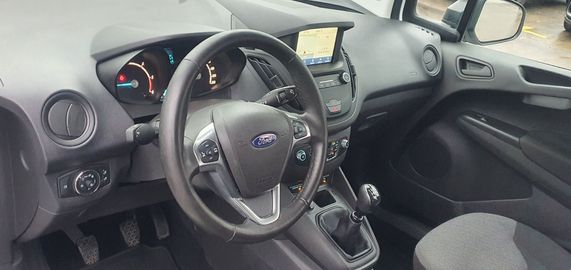 Car image 11